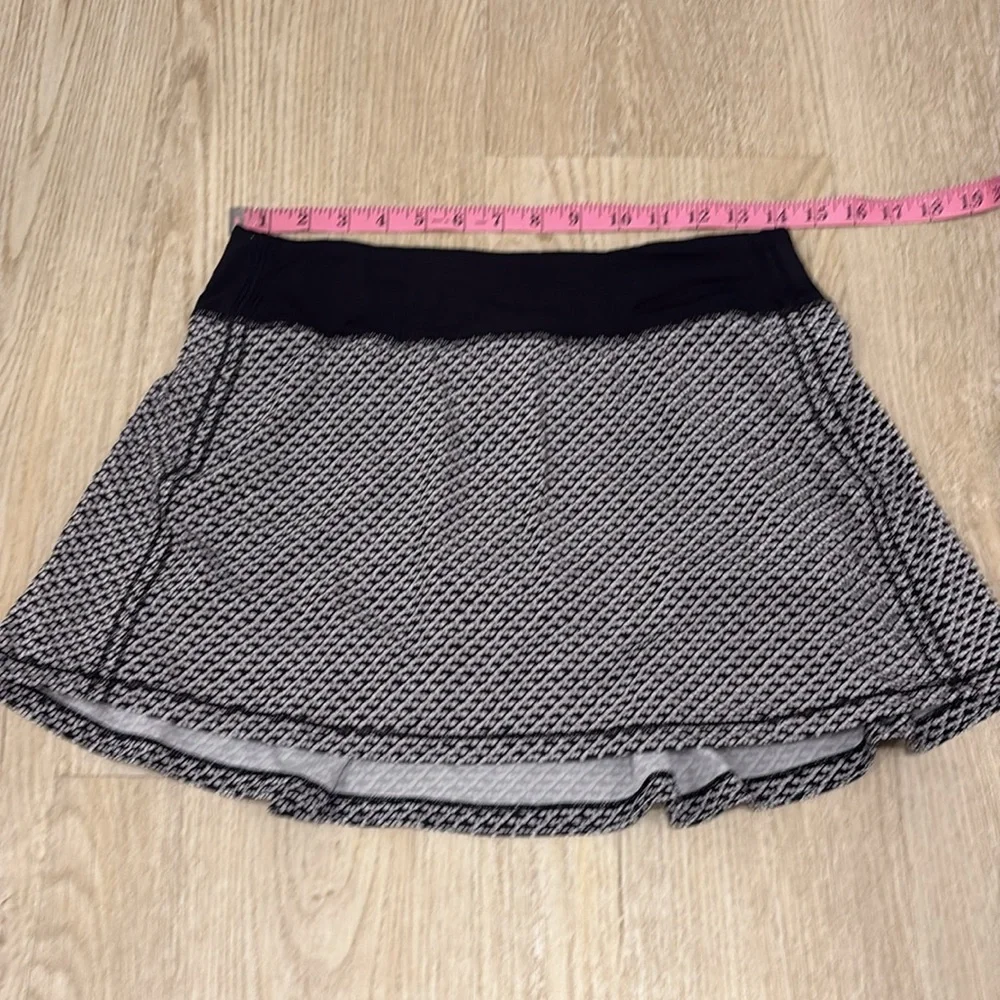 Lululemon Black White Ditsy Print Skirt Skort Classic Tennis Golf Size 6 Tall